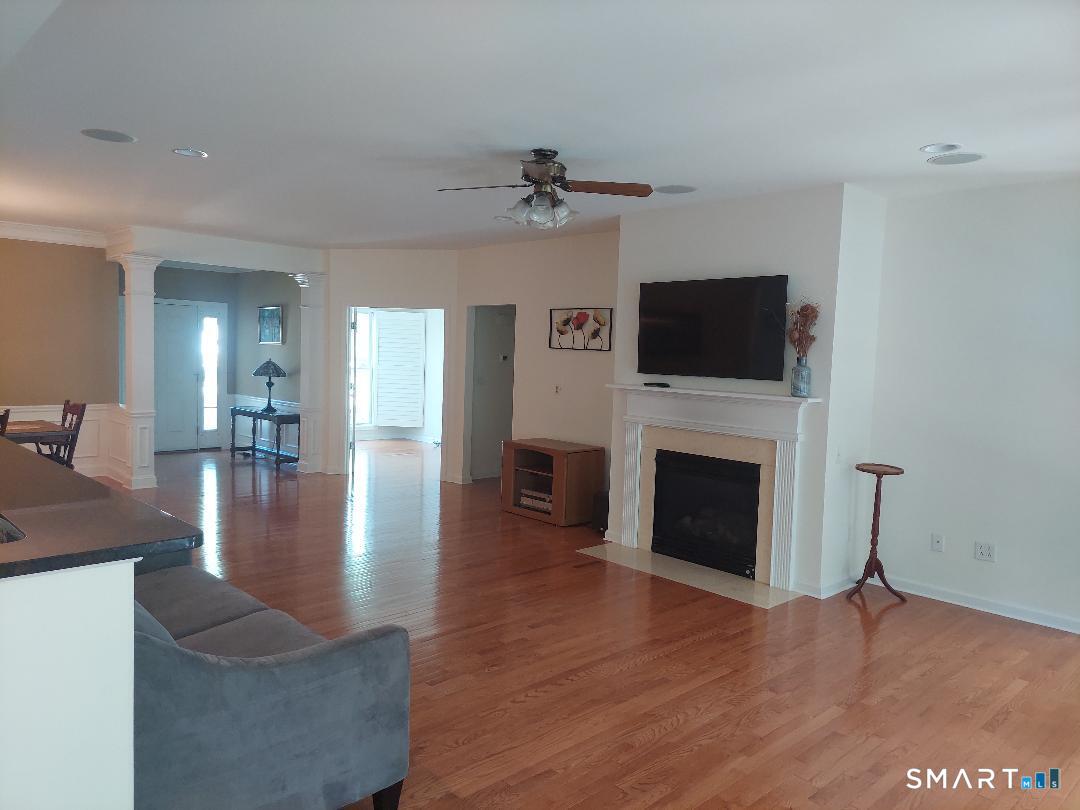 527 Putting Green Lane Oxford CT 06478