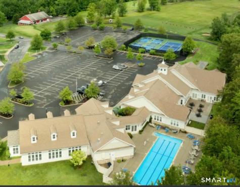 527 Putting Green Lane Oxford CT 06478