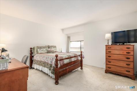 537 Heritage Village Southbury CT 06488