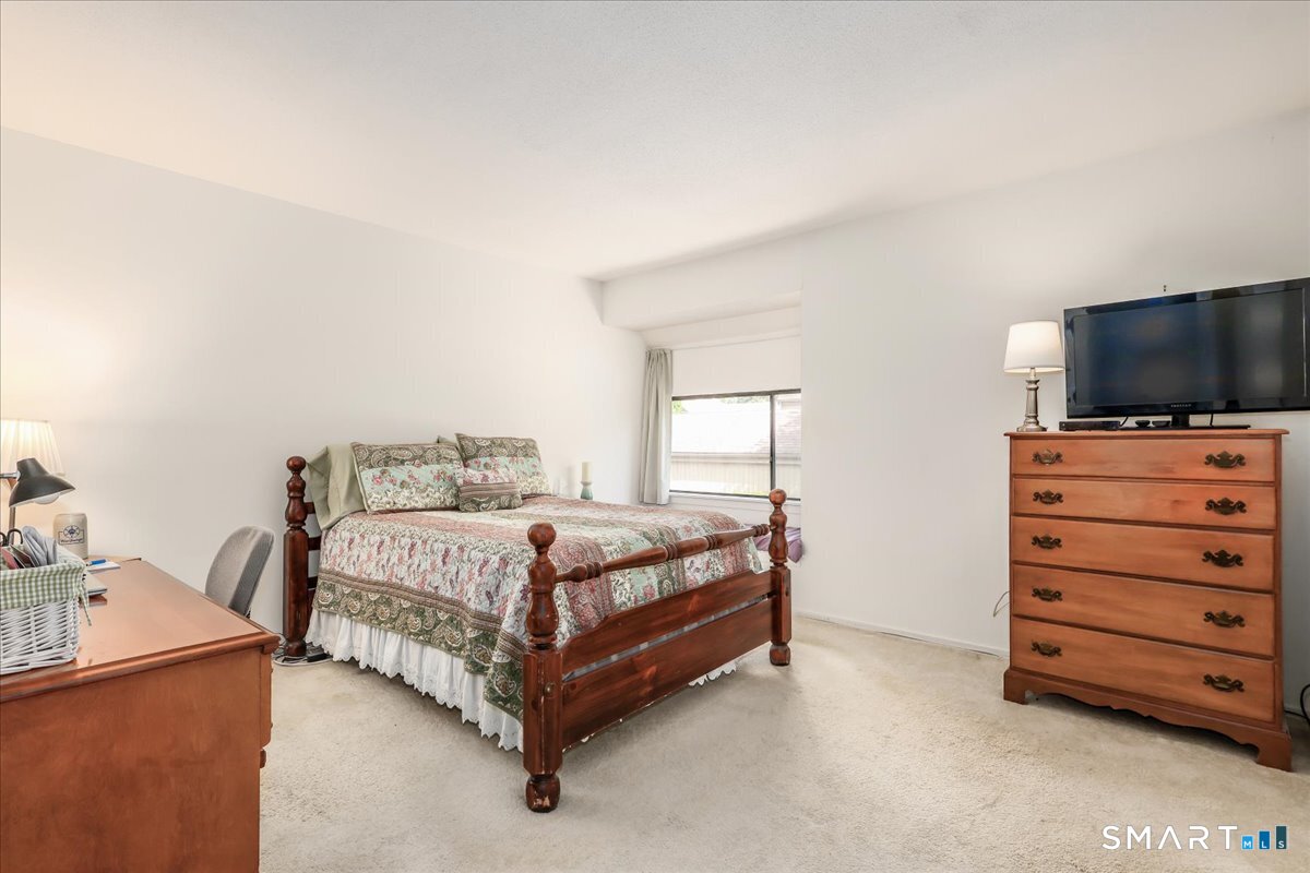 537 Heritage Village Southbury CT 06488