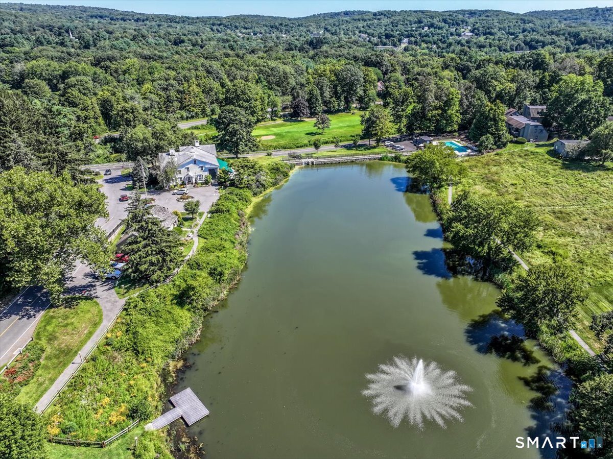 537 Heritage Village Southbury CT 06488