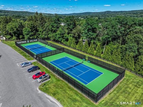 537 Heritage Village Southbury CT 06488