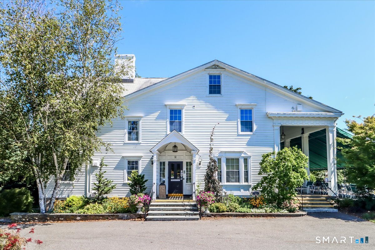 537 Heritage Village Southbury CT 06488