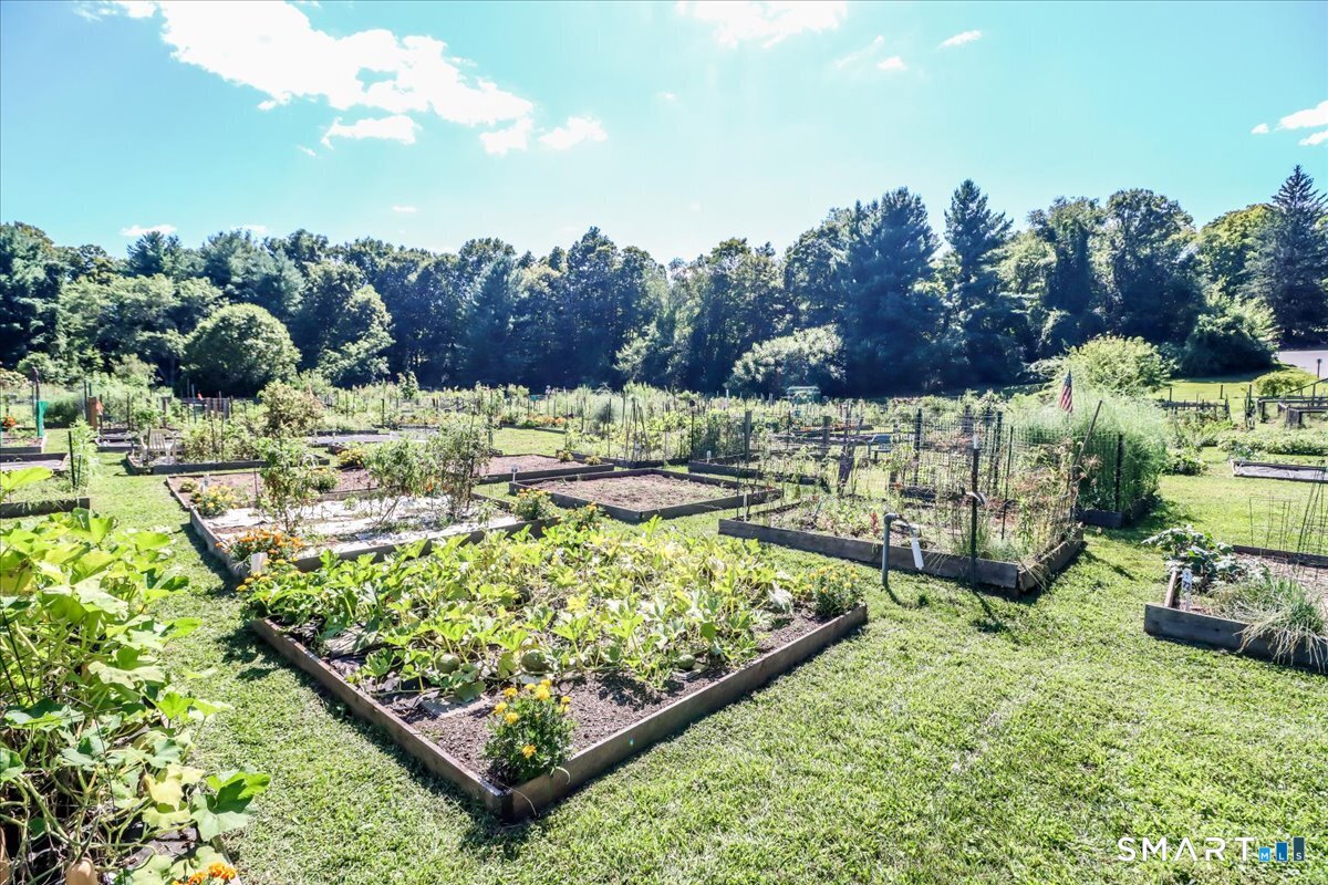 537 Heritage Village Southbury CT 06488