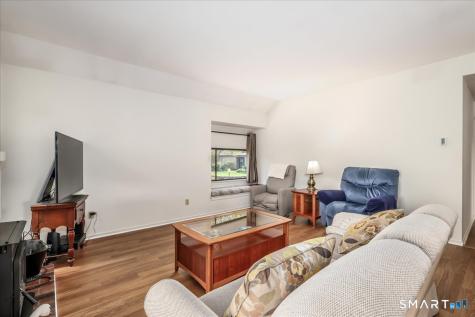 537 Heritage Village Southbury CT 06488