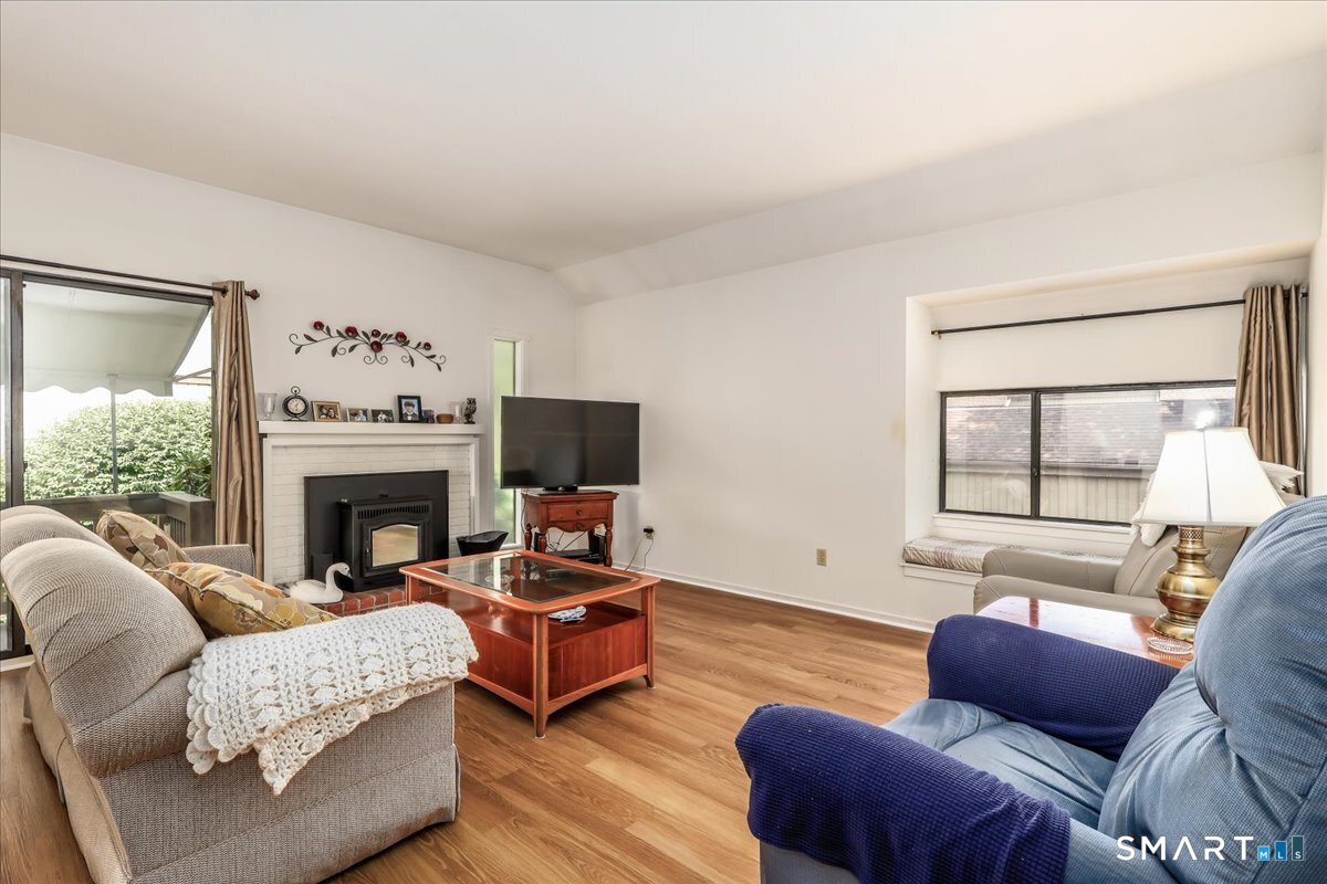 537 Heritage Village Southbury CT 06488