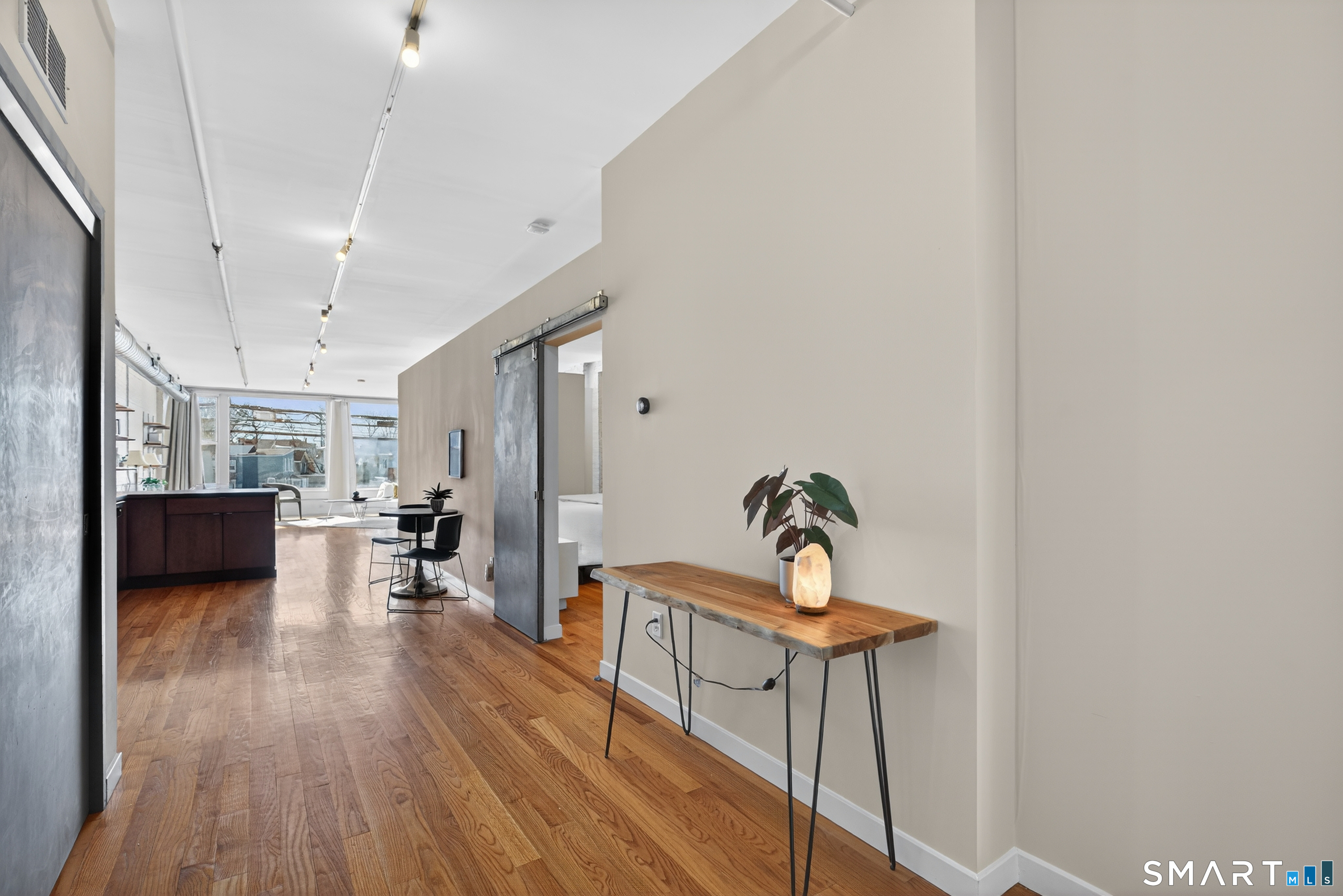 817 Grand Avenue New Haven CT 06511