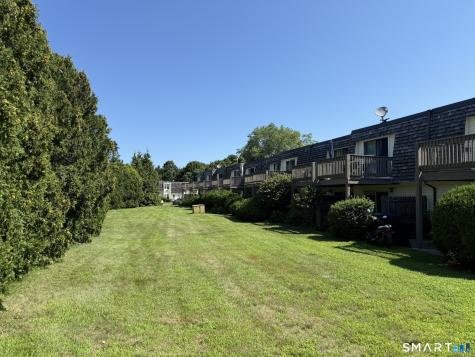 127 Black Point Road East Lyme CT 06357