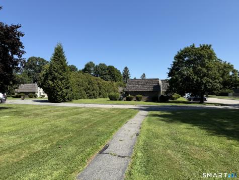 127 Black Point Road East Lyme CT 06357