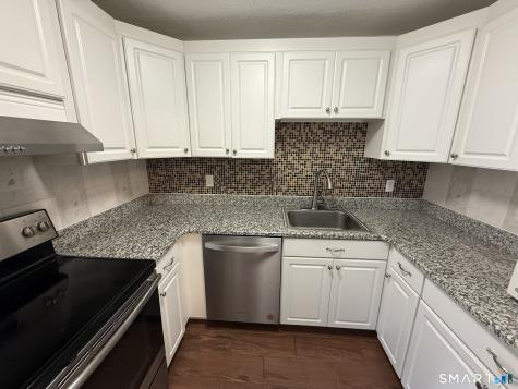 127 Black Point Road East Lyme CT 06357
