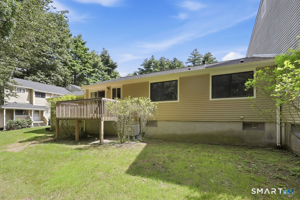 14 Wiggins Farm Drive Simsbury CT 06070