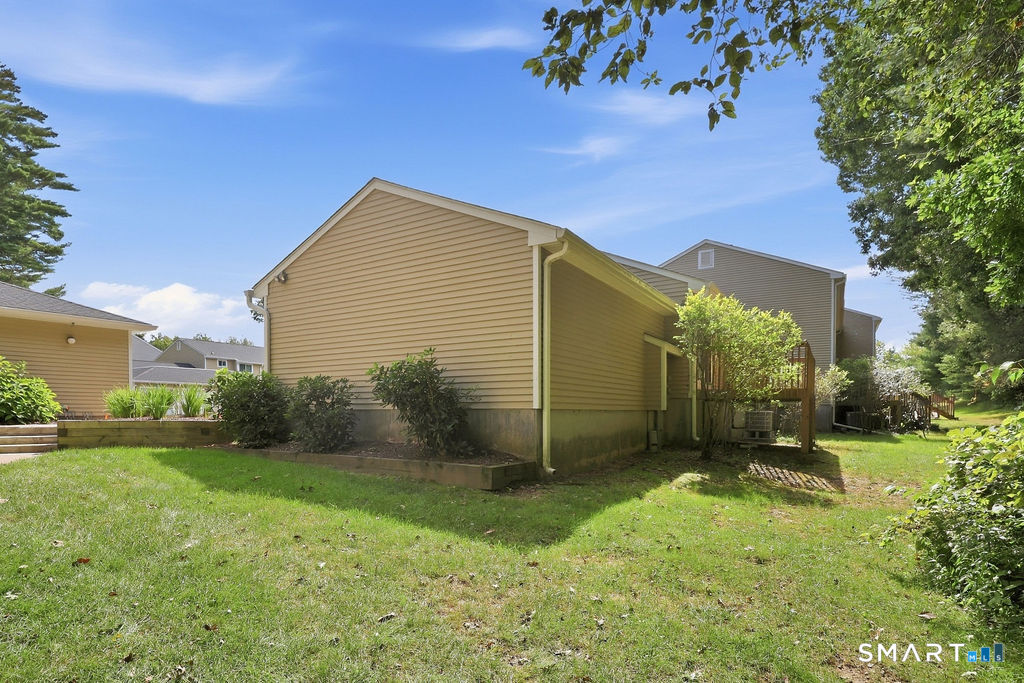 14 Wiggins Farm Drive Simsbury CT 06070