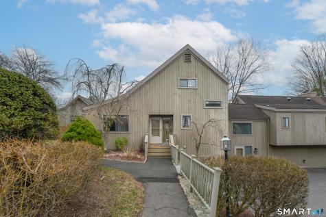 46 Buckskin Lane Stratford CT 06614