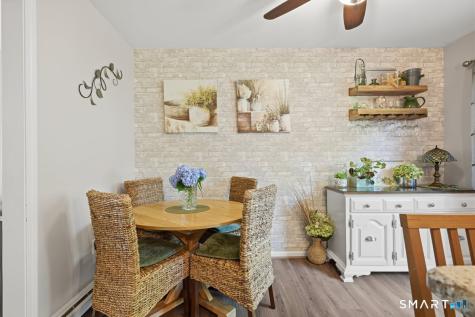 348 Boston Post Road Waterford CT 06385