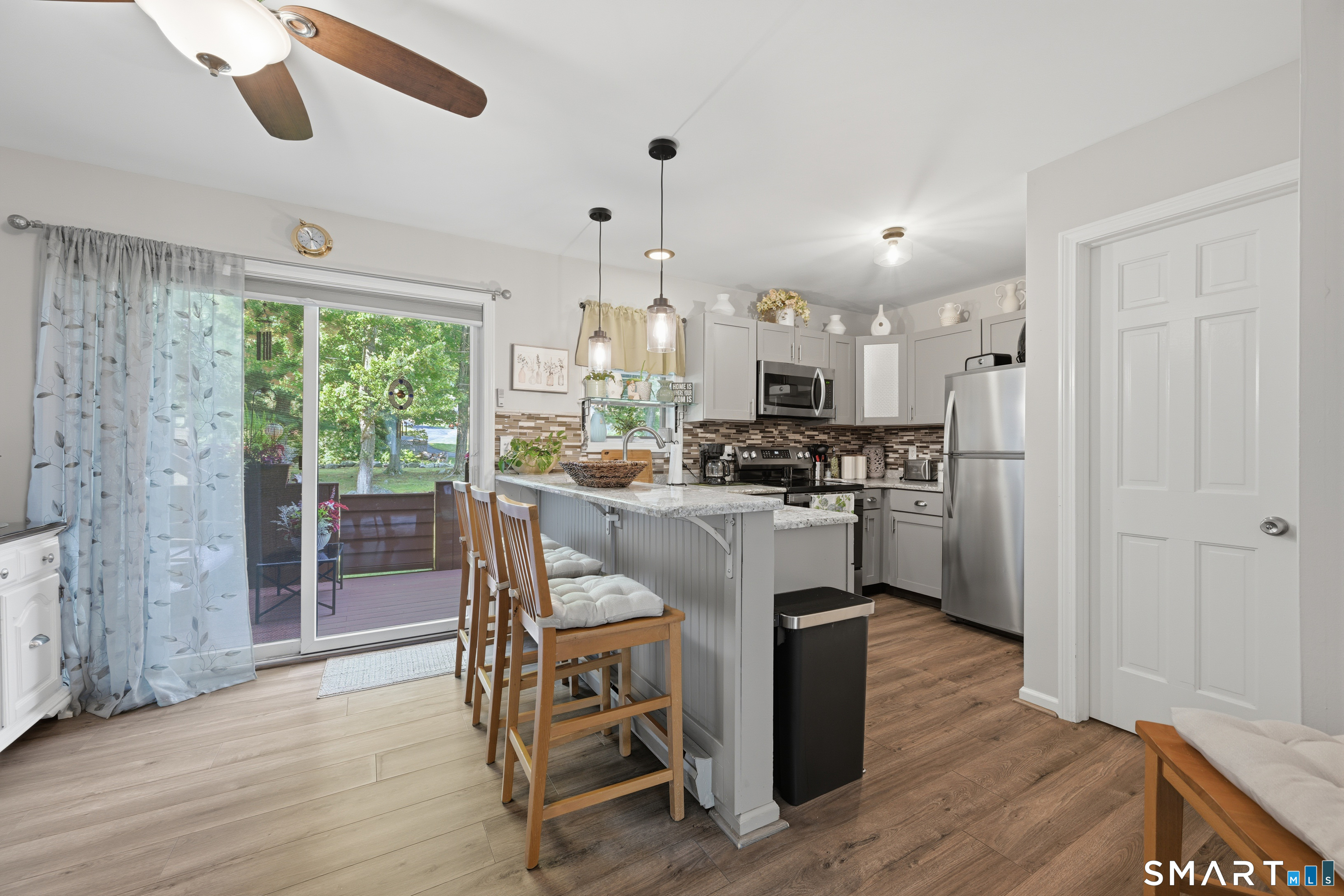 348 Boston Post Road Waterford CT 06385