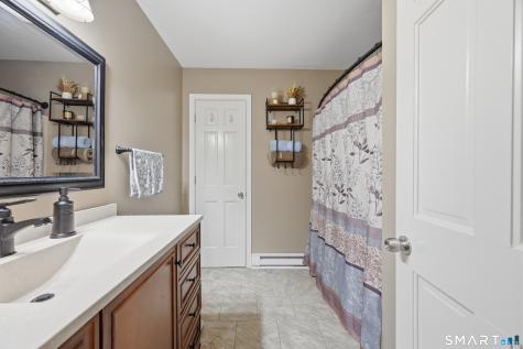 348 Boston Post Road Waterford CT 06385