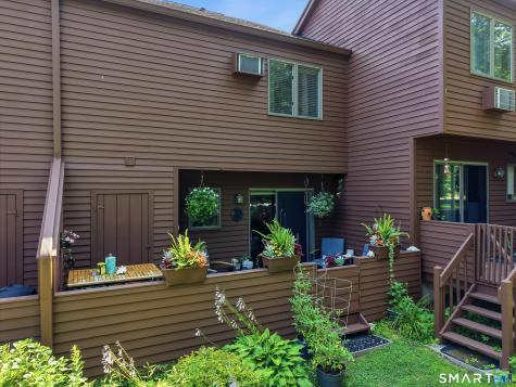 348 Boston Post Road Waterford CT 06385