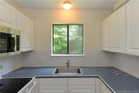 272 Heritage Village Southbury CT 06488