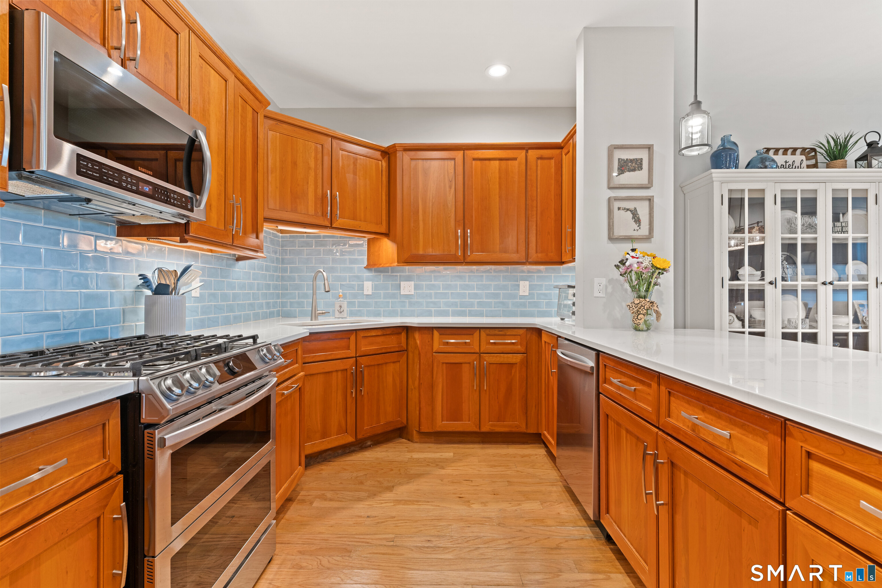 60 Maple Street Branford CT 06405