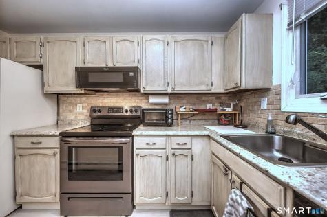 172 Woodland Street Meriden CT 06451