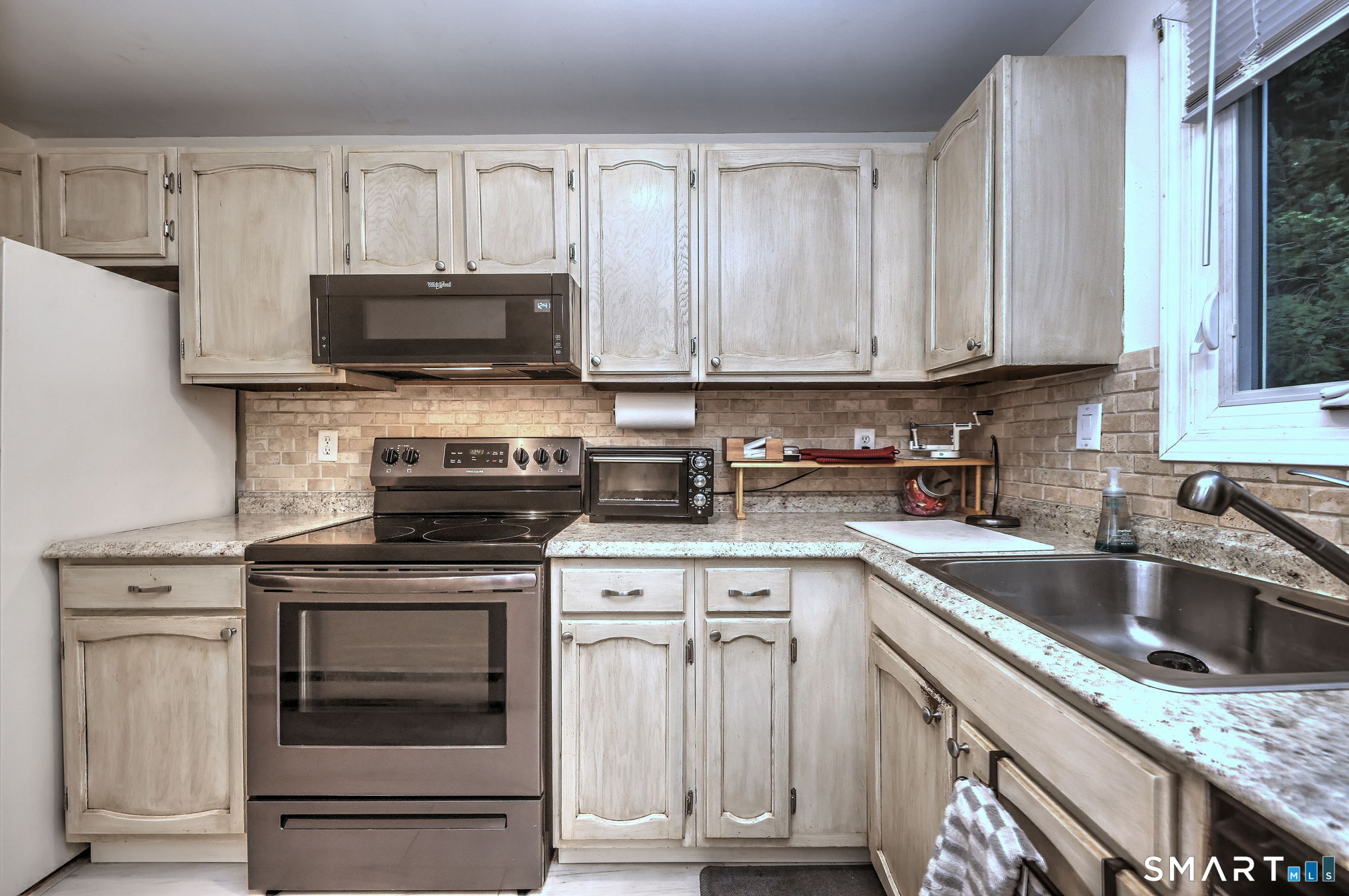 172 Woodland Street Meriden CT 06451