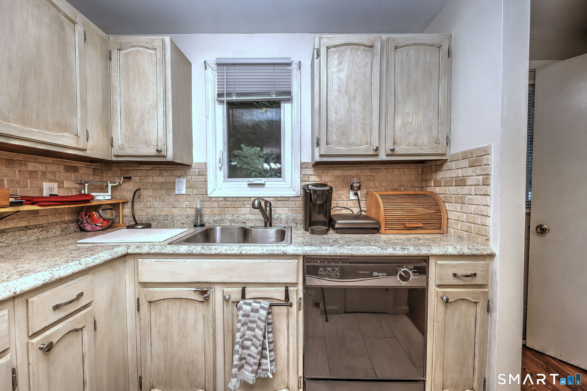 172 Woodland Street Meriden CT 06451