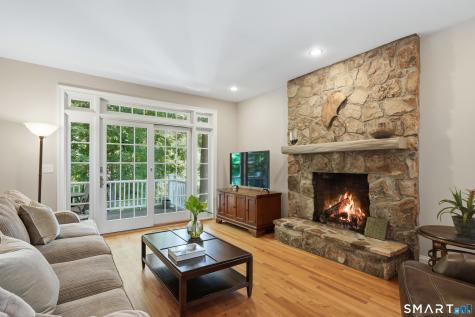 2 Blue Mountain Court Norwalk CT 06851