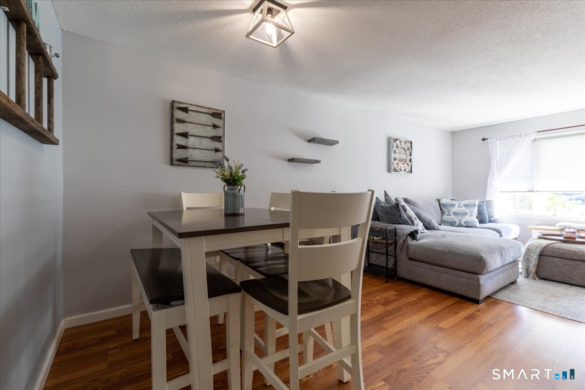 8 Mcintosh Circle Rocky Hill CT 06067