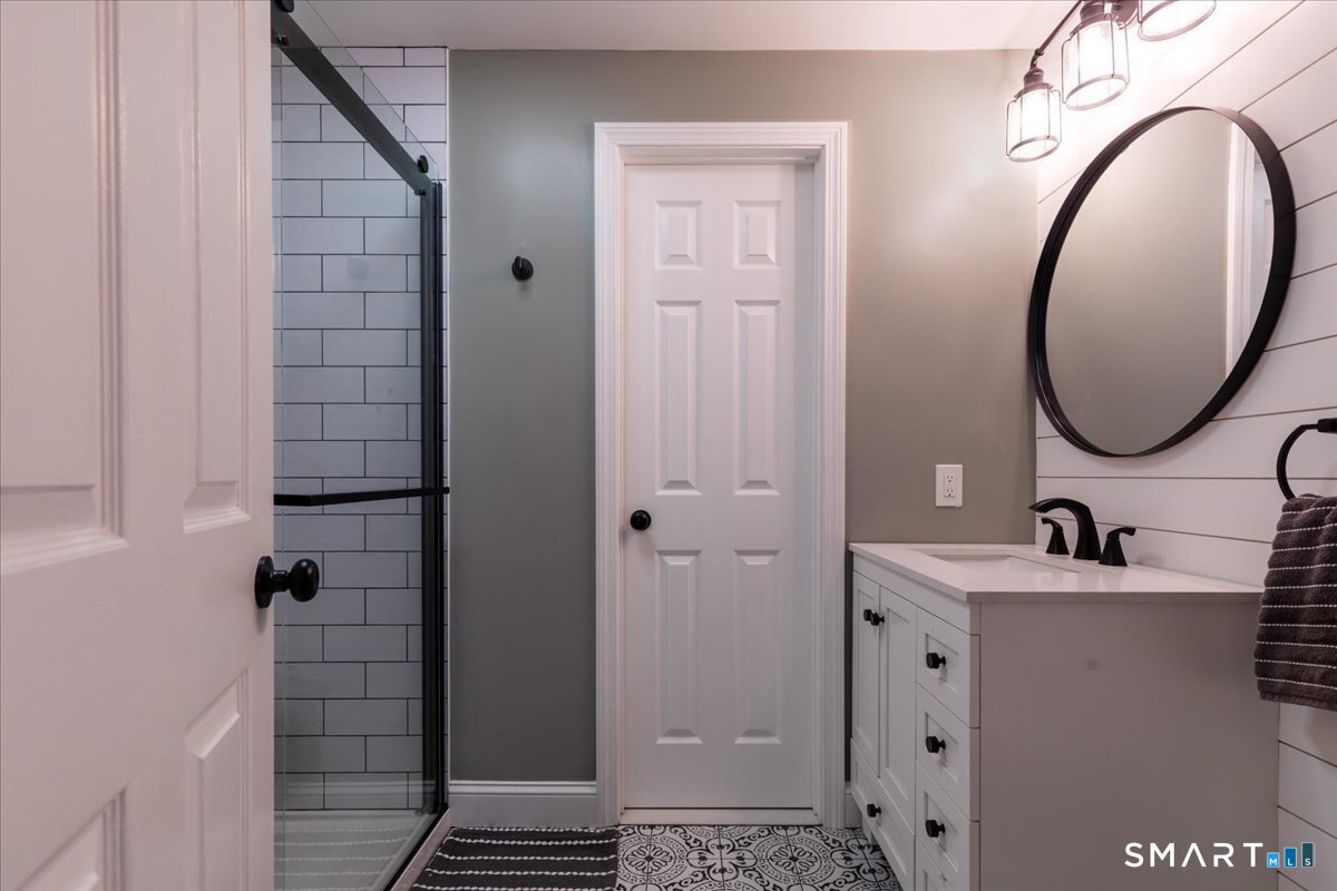8 Mcintosh Circle Rocky Hill CT 06067
