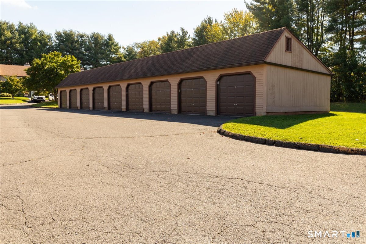 8 Mcintosh Circle Rocky Hill CT 06067