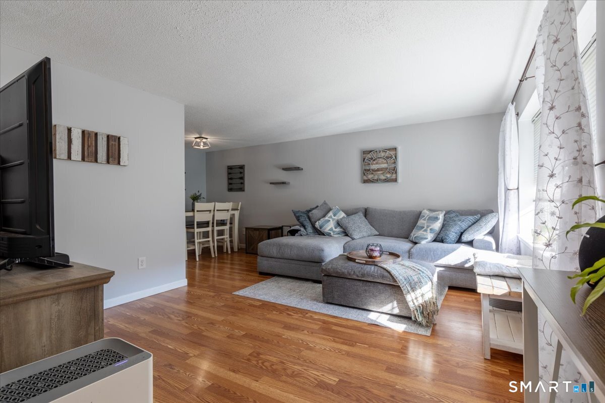 8 Mcintosh Circle Rocky Hill CT 06067