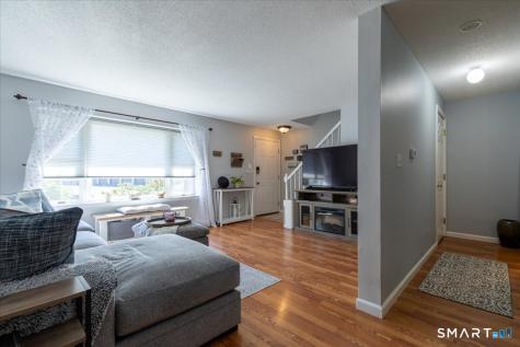 8 Mcintosh Circle Rocky Hill CT 06067