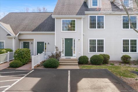 15 Freedom Way East Lyme CT 06357