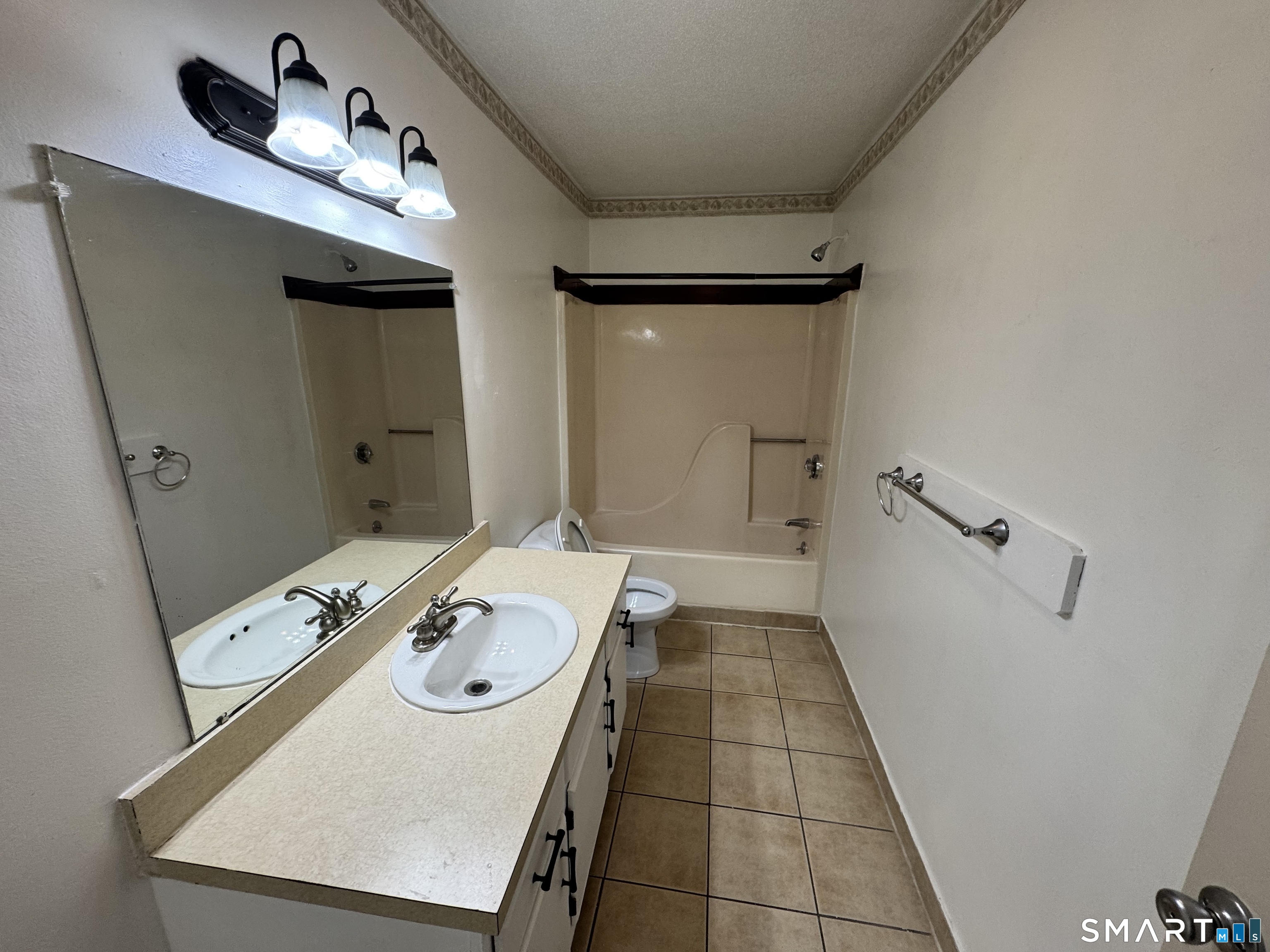 497 Scott Road Waterbury CT 06705