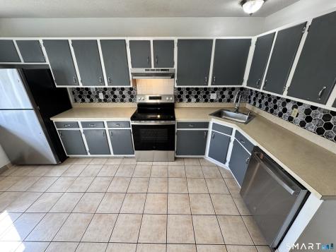 497 Scott Road Waterbury CT 06705