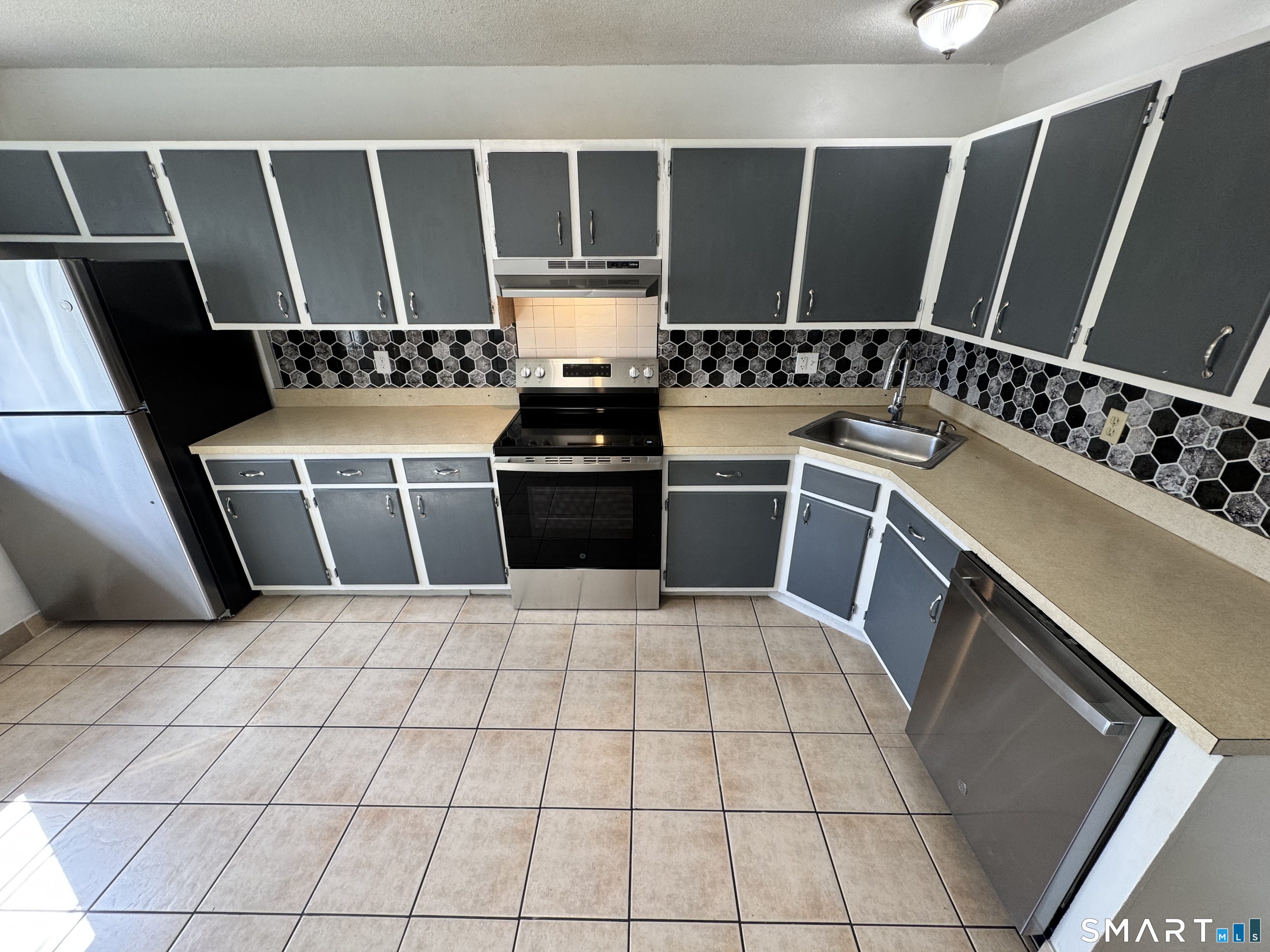 497 Scott Road Waterbury CT 06705