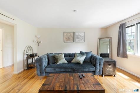 280 East Main Street Clinton CT 06413
