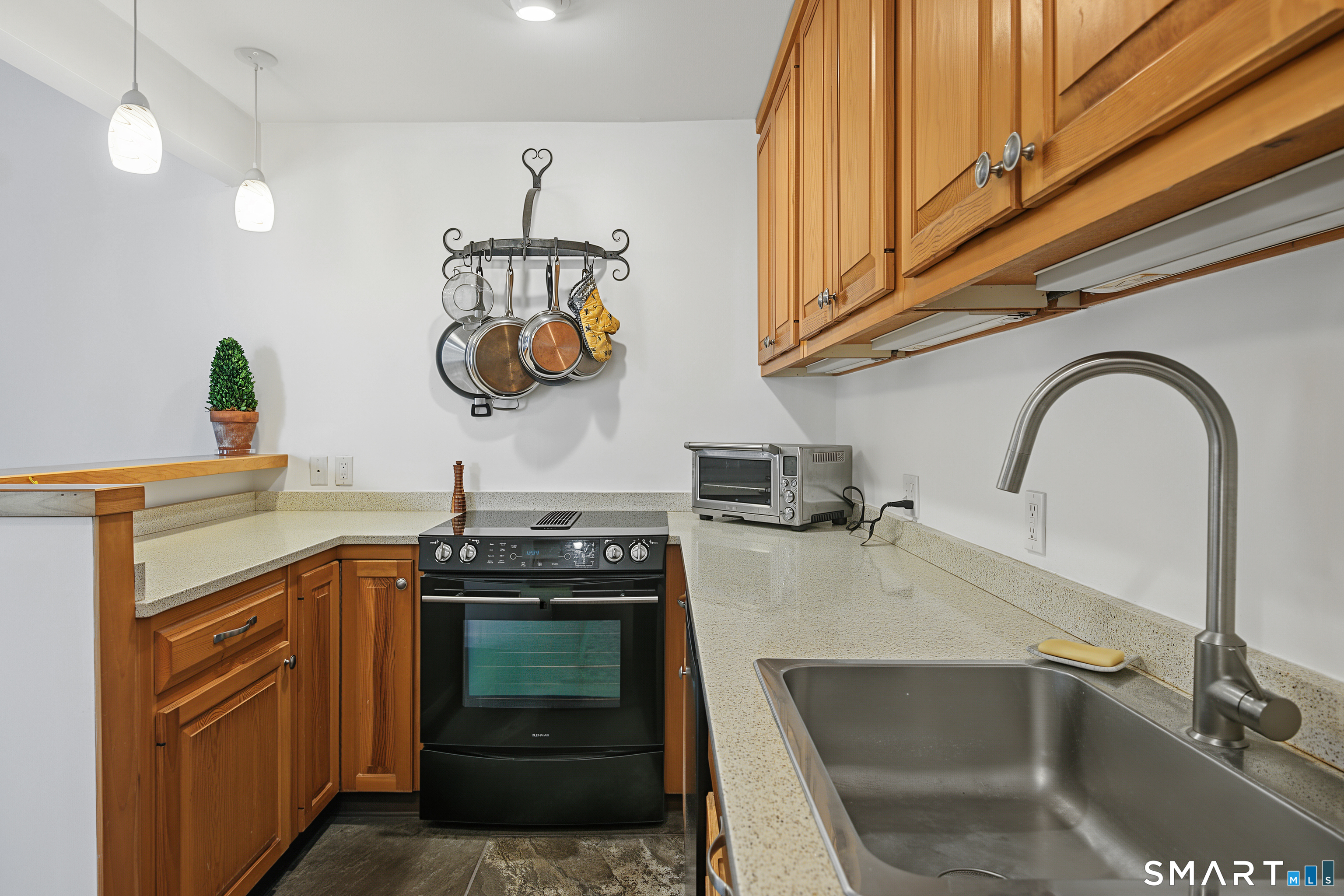 59 Long Hill Farm Guilford CT 06437