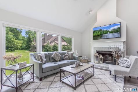 19 Meadowlark Circle Monroe CT 06468