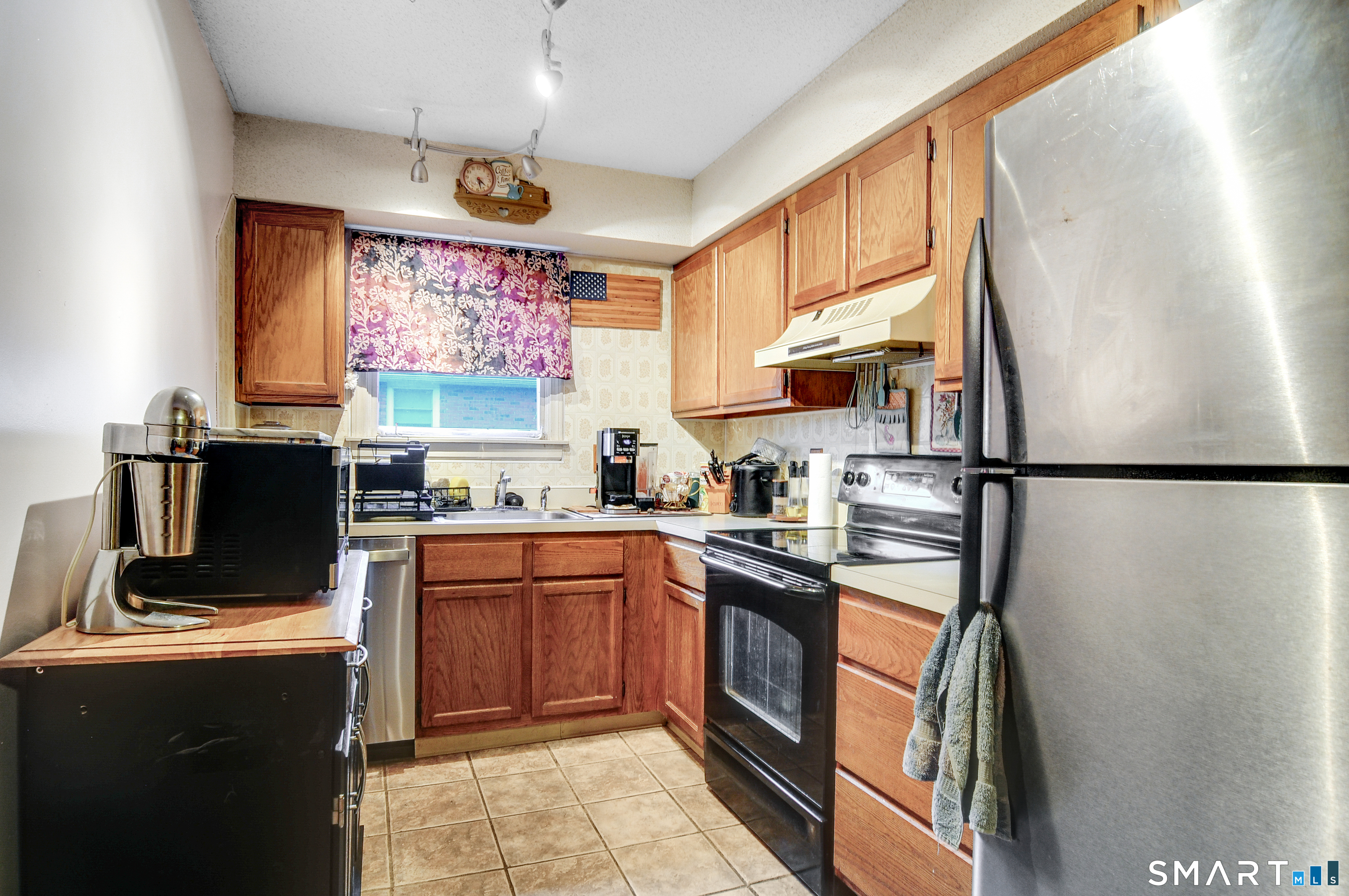 9 Concorde Way Windsor Locks CT 06096