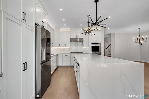 193 Ridgewood Drive Middlebury CT 06762