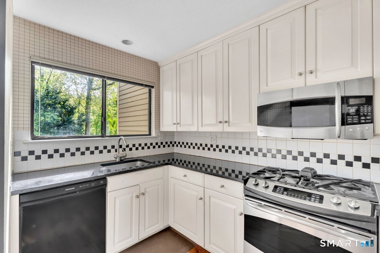 206 Sunrise Hill Road Norwalk CT 06851