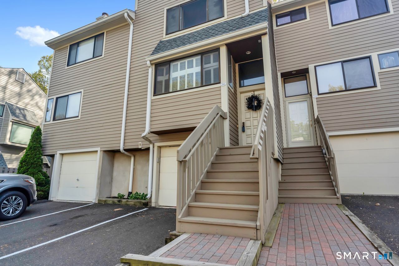 206 Sunrise Hill Road Norwalk CT 06851