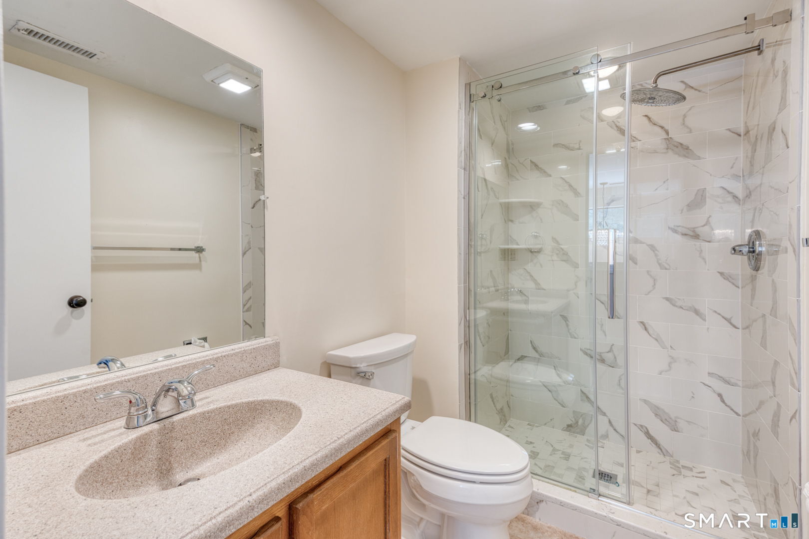 14 Walnut Lane Avon CT 06001