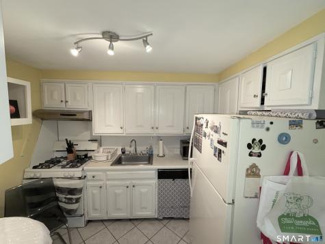 278 Williamstown Court Newington CT 06111