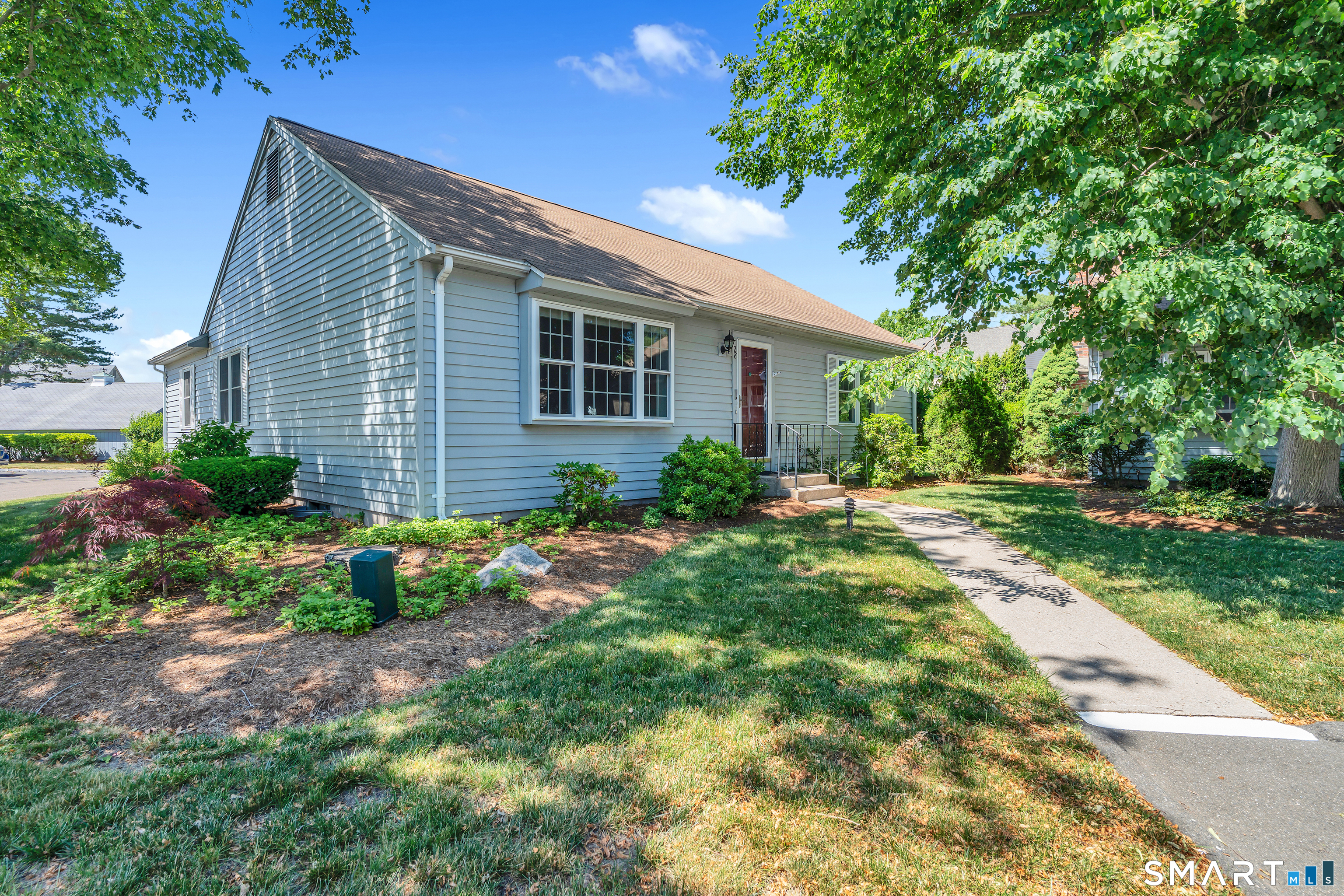28 Downing Way Madison CT 06443