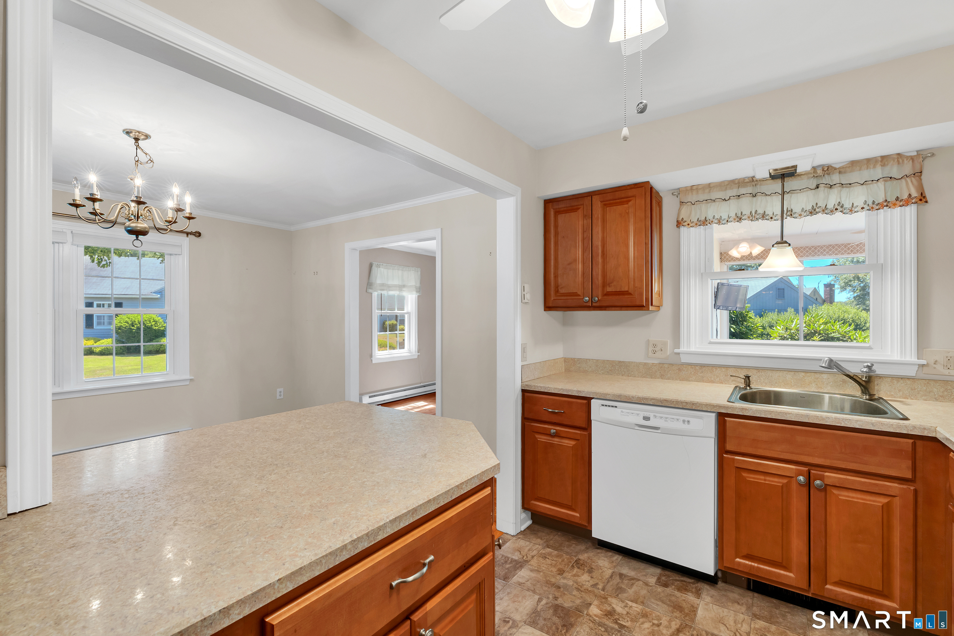 28 Downing Way Madison CT 06443