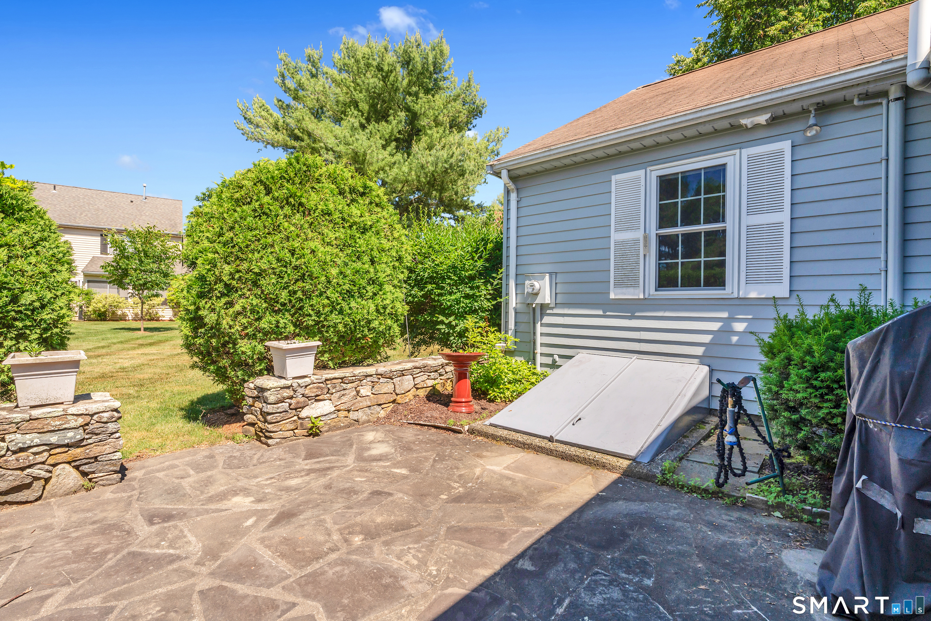 28 Downing Way Madison CT 06443