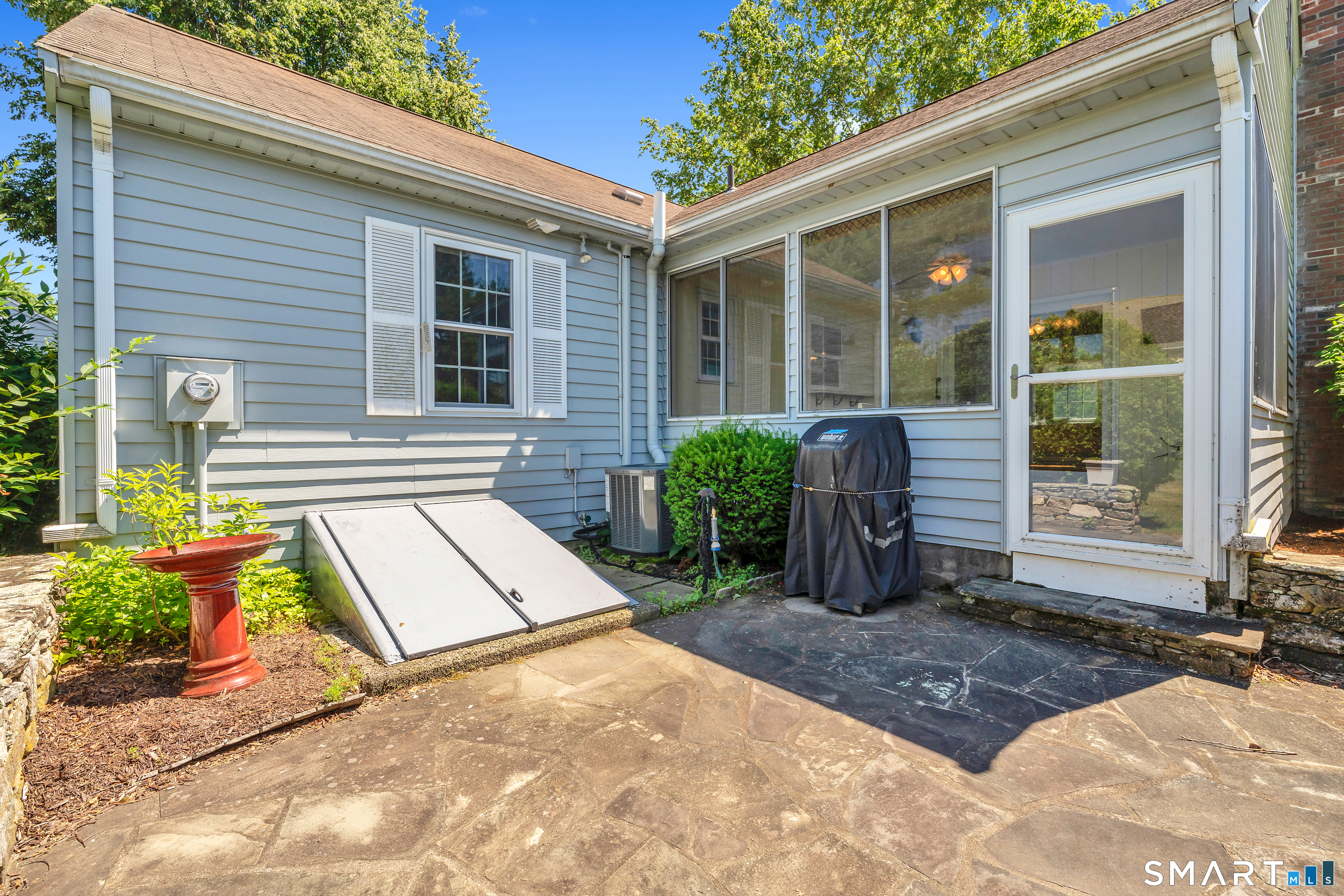 28 Downing Way Madison CT 06443