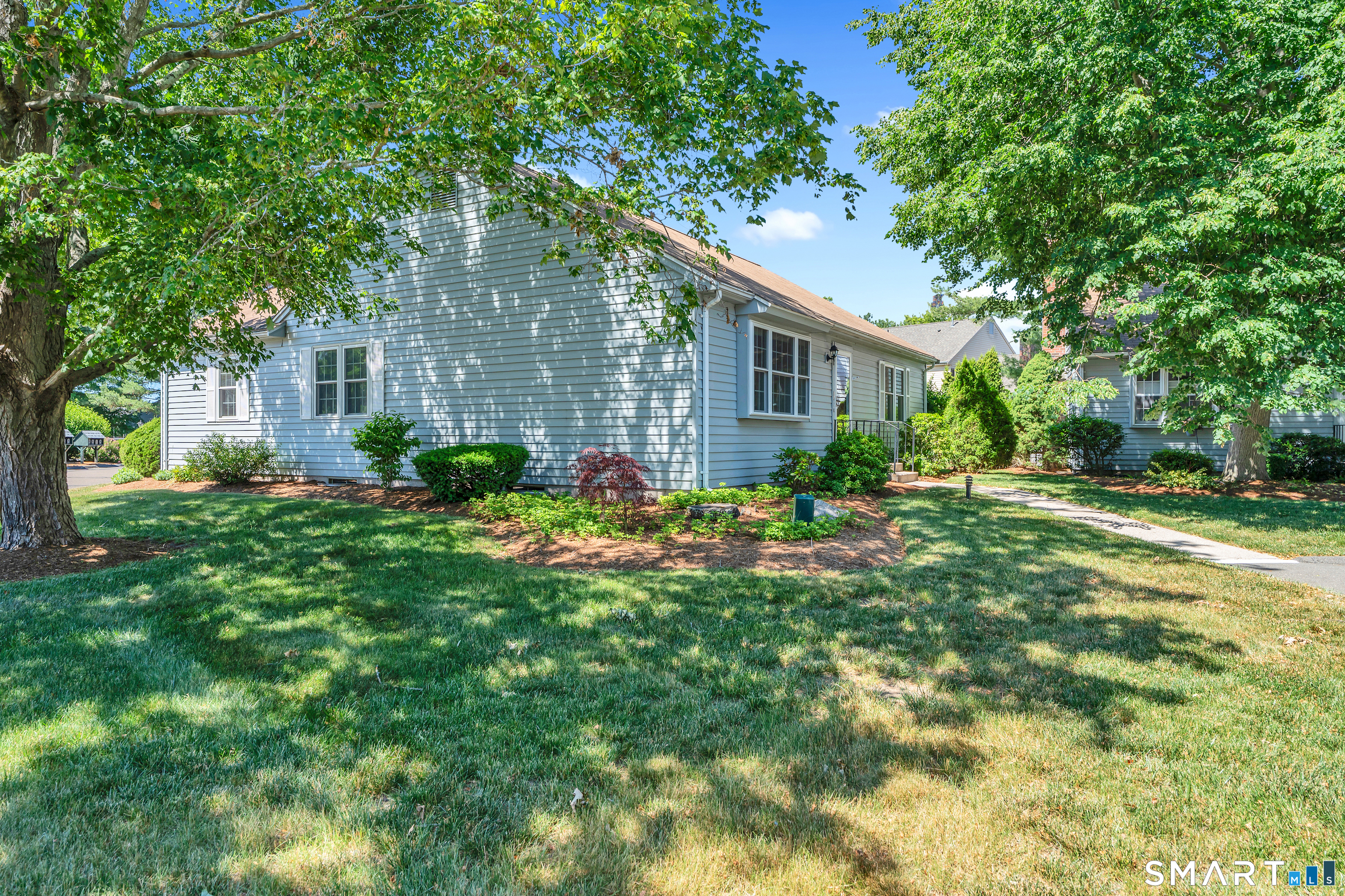 28 Downing Way Madison CT 06443